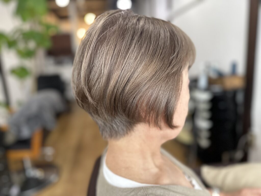 白髪染めを使わない“白髪染め”